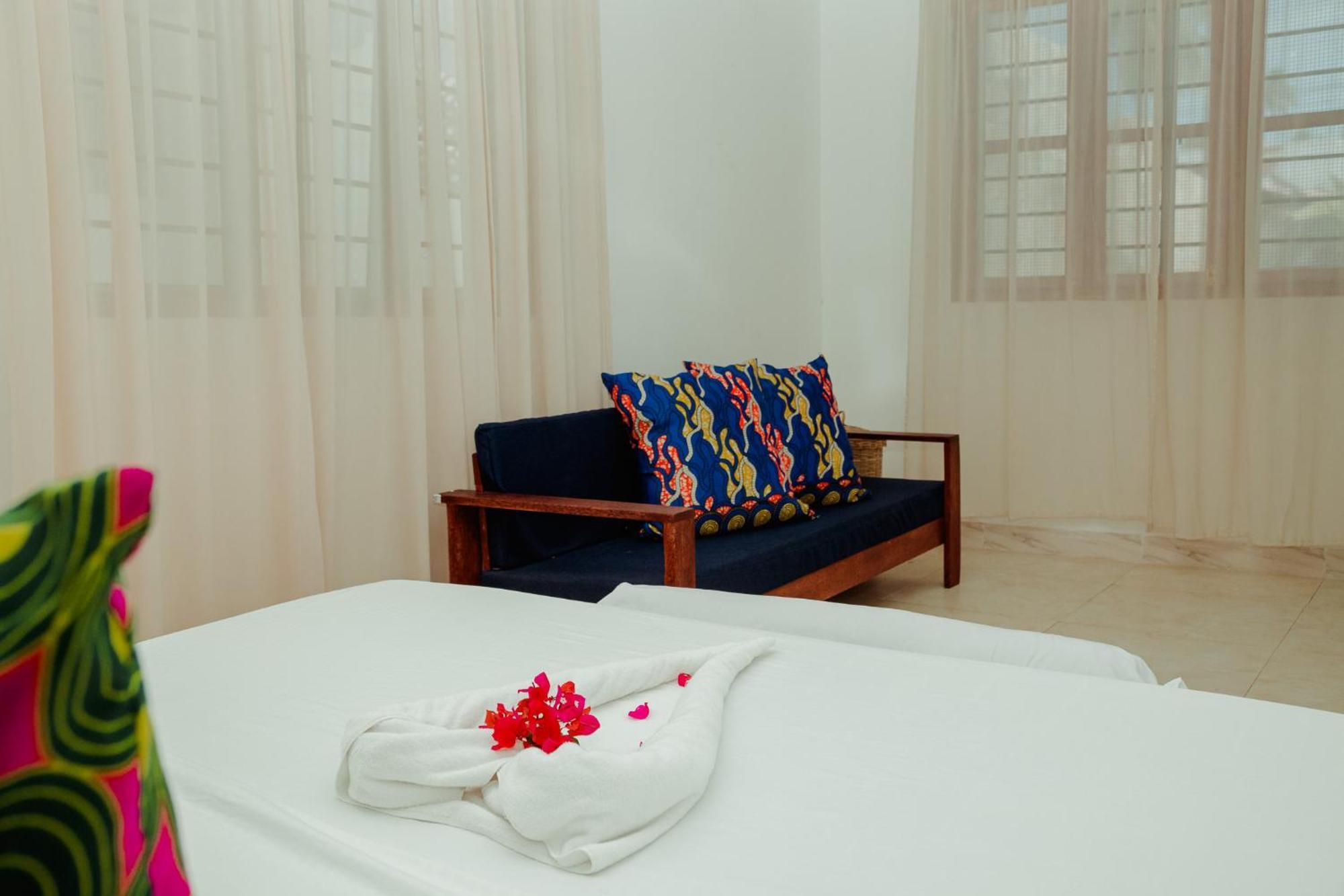 Renewd Experiences, Ocean Retreat Willa Jambiani (Zanzibar)
